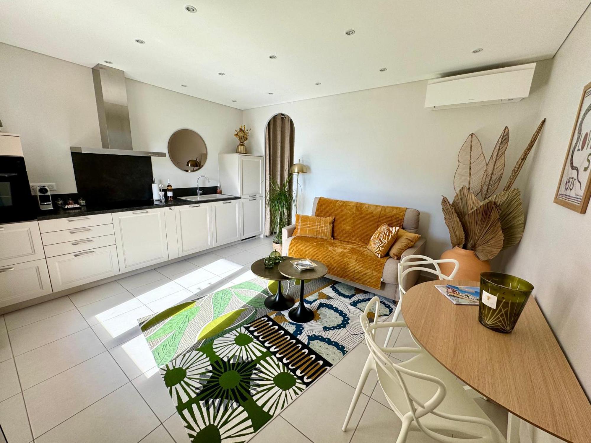 סנרי-סור-מר Confortable T2 Vue Mer Avec Terrasse Amenagee Et Parking Prive, Plage Et Port A Pied מראה חיצוני תמונה