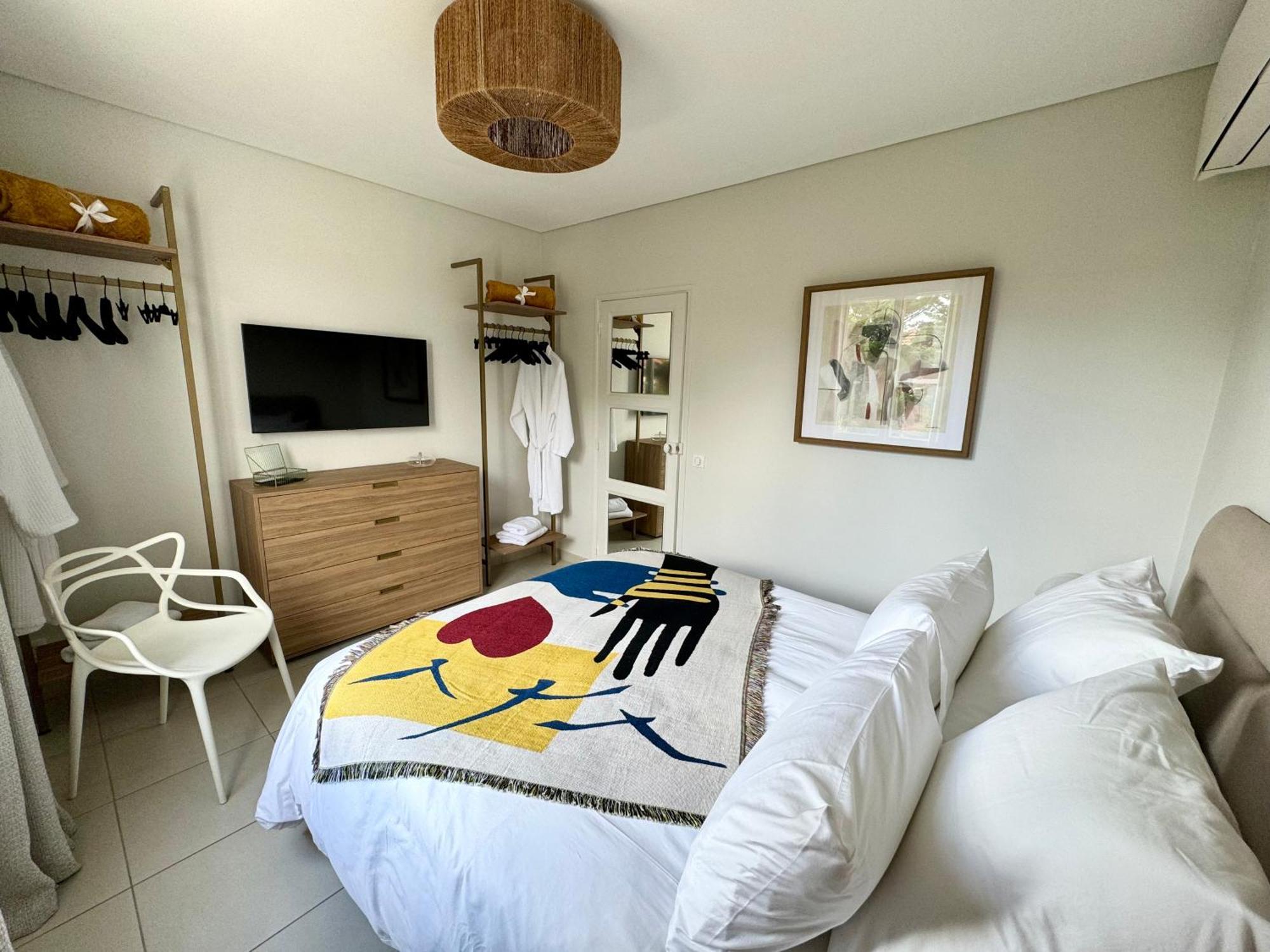 סנרי-סור-מר Confortable T2 Vue Mer Avec Terrasse Amenagee Et Parking Prive, Plage Et Port A Pied מראה חיצוני תמונה
