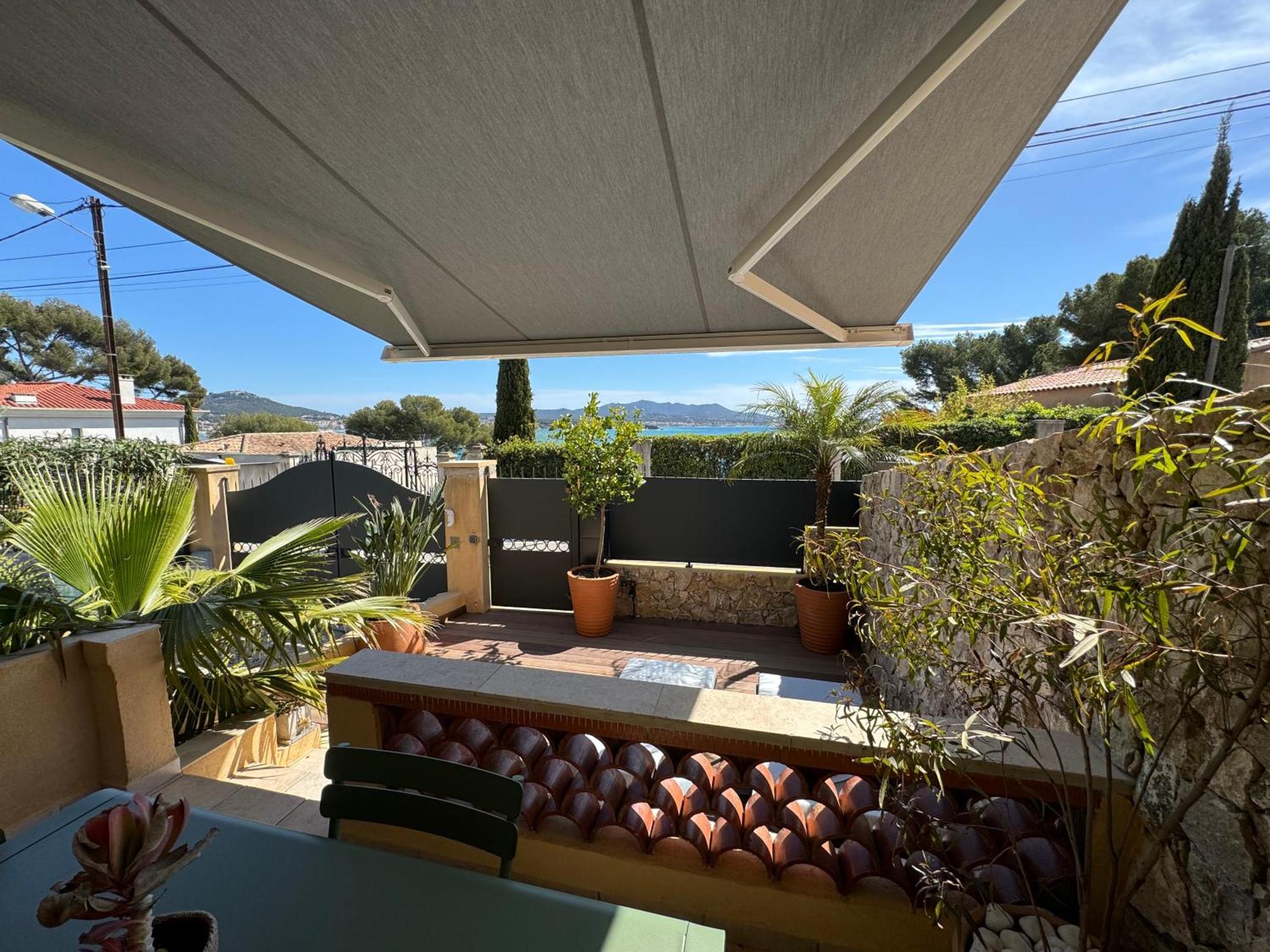 סנרי-סור-מר Confortable T2 Vue Mer Avec Terrasse Amenagee Et Parking Prive, Plage Et Port A Pied מראה חיצוני תמונה
